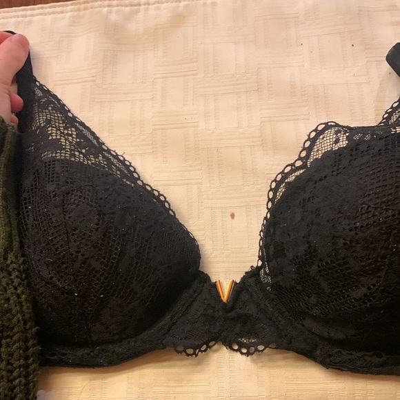 Black Victoria’s Secret Bralette - Picture 6 of 6